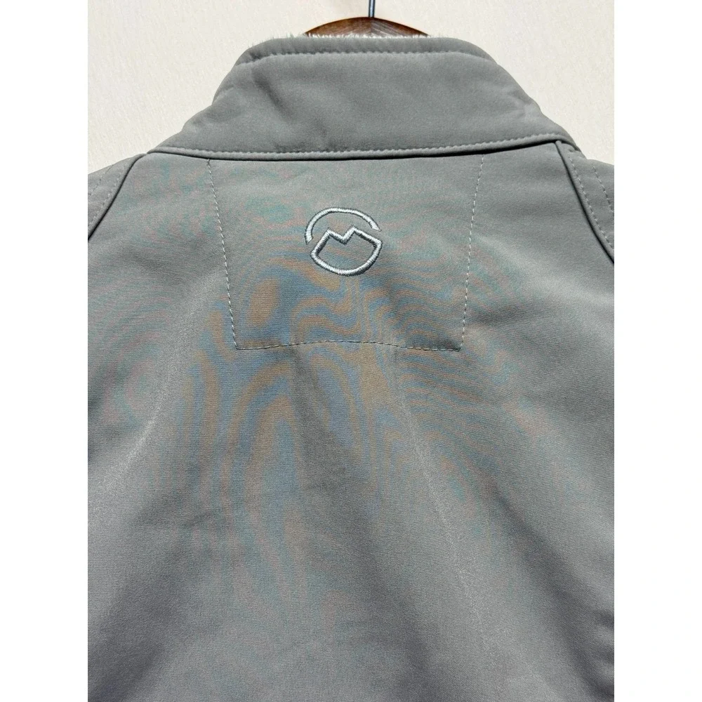 Magellan Outdoor Softshell Jacket Girls Large Gray Logo Faux Fur‎ Lined Full Zip